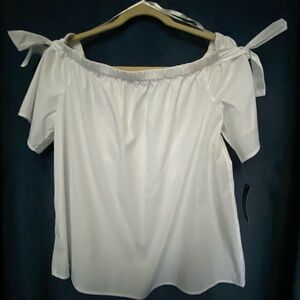 NEW INC International Concepts White Blouse